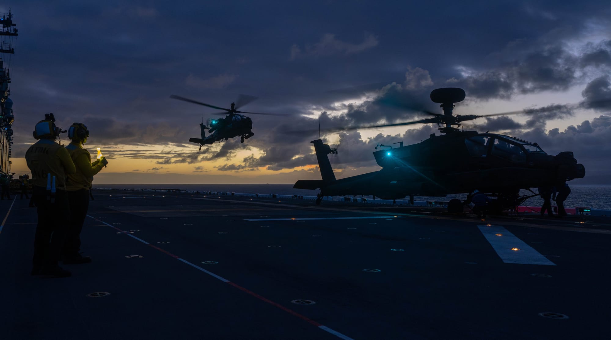 Imagen de archivo de helicópteros en un portaaviones de la Armada estadounidense. Foto: US Navy