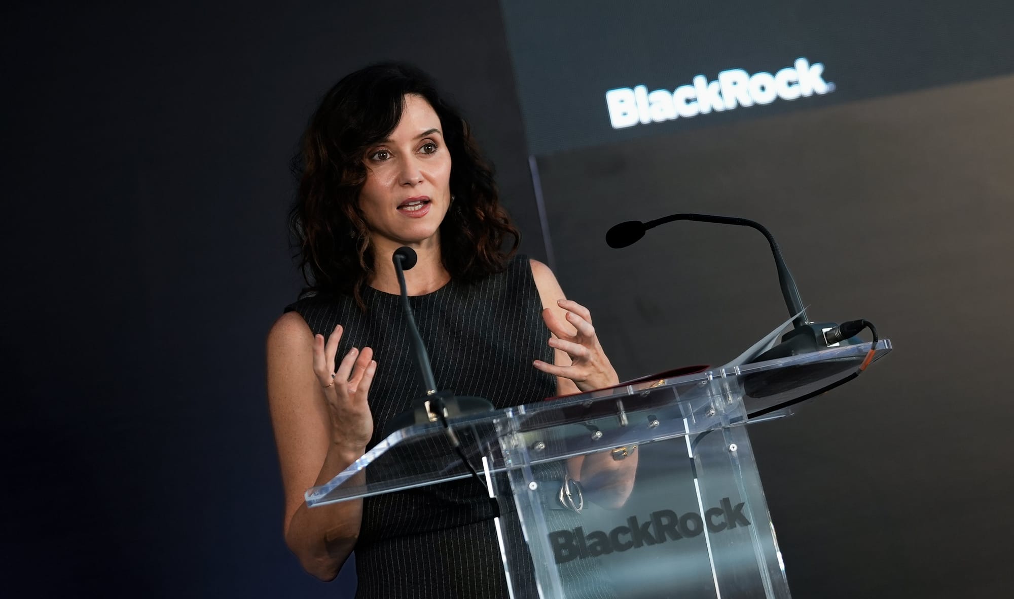 Isabel Díaz Ayuso en el Real Estate Forum, organizado por la multinacional BlackRock. Foto: @ComunidadMadrid (X)