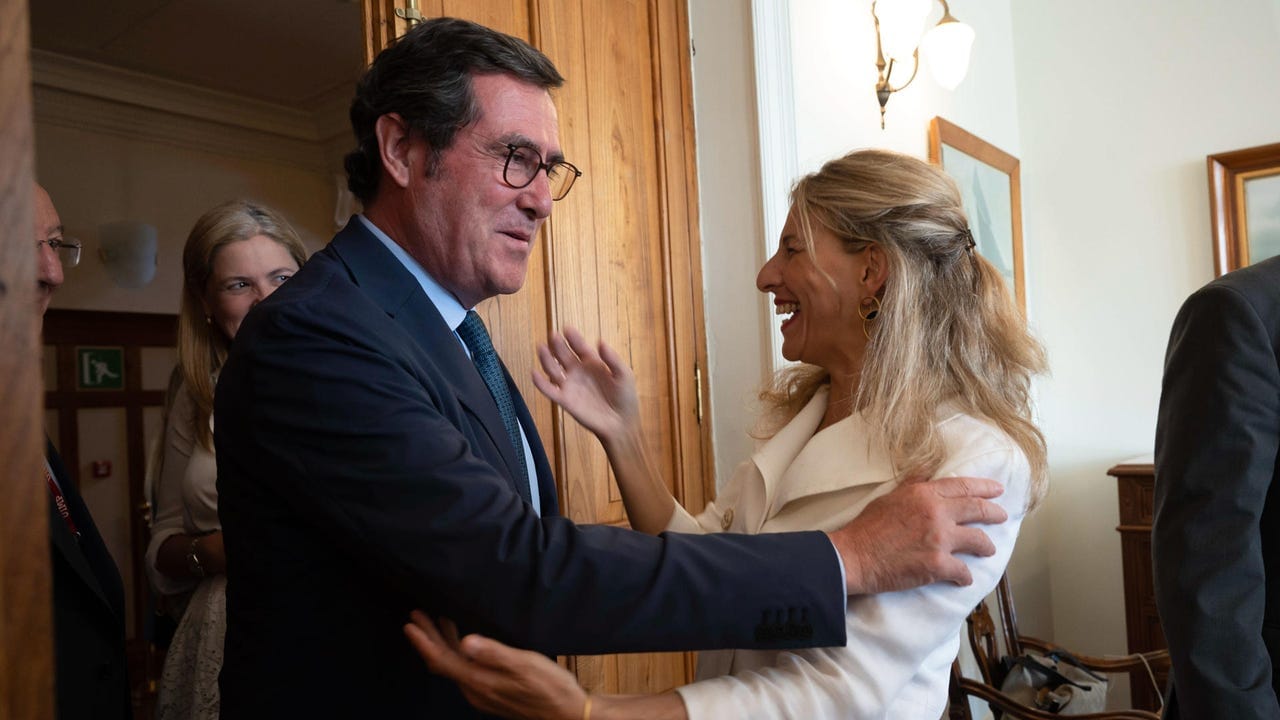 Díaz, tras llamar "guapo" a Garamendi. Foto: Noticiastrabajo