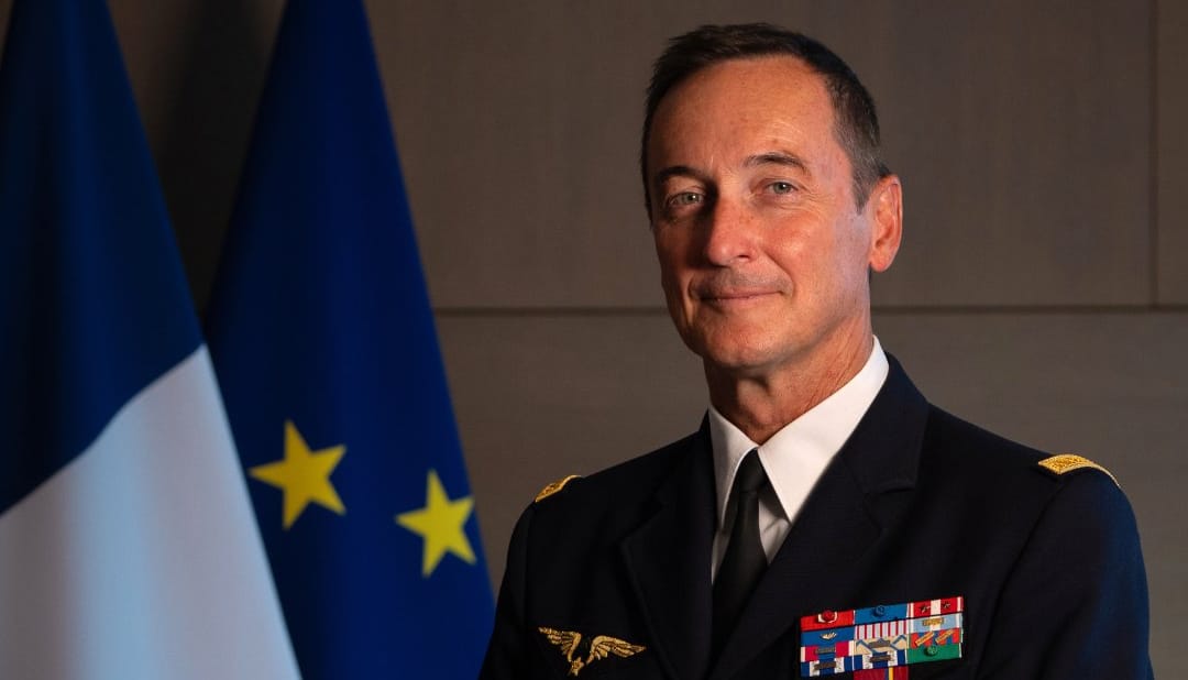 Imagen de archivo del general Fabien Mandon, jefe del Estado Mayor de las Fuerzas Armadas francesas. Foto: @AmourskyCyrille (X)
