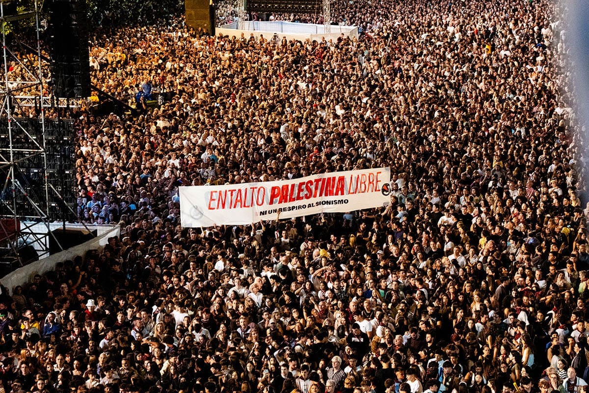 Pancarta propalestina de la Coordinadora Juvenil Socialista en Zaragoza. Foto: Fernando Train/AraInfo