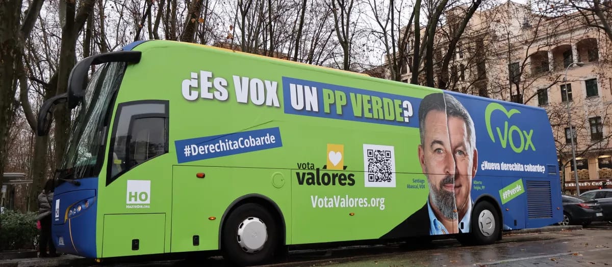 Autobus electoral de Hazte Oír en las elecciones de Aragón. Foto: Hazte Oír.