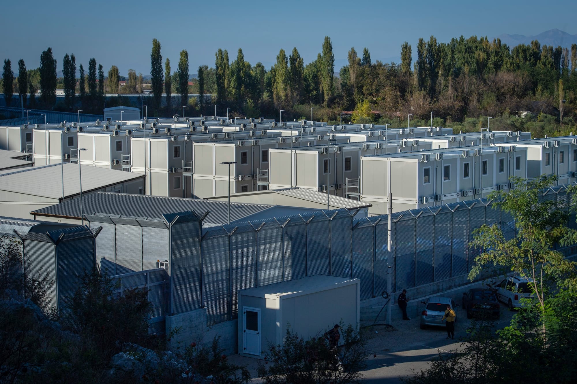 El campo de concentración para personas migrantes de Gjadër (Albania). Foto: parool.nl