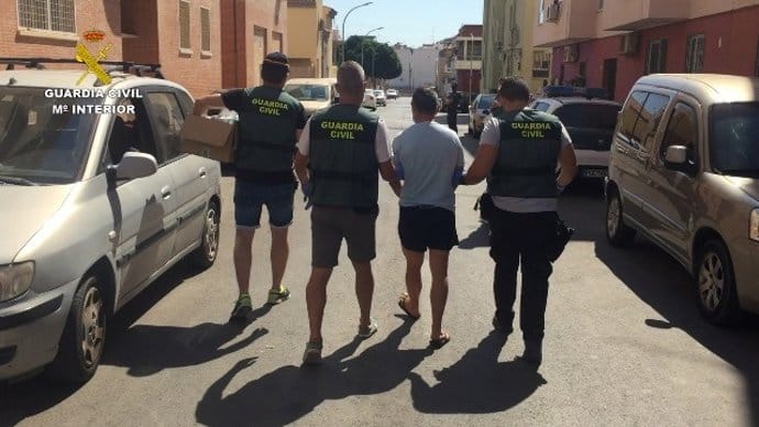 Archivo - Uno de los detenidos en la operación 'Terciaria' contra la prostitución de menores en Almería. Foto: GUARDIA CIVIL