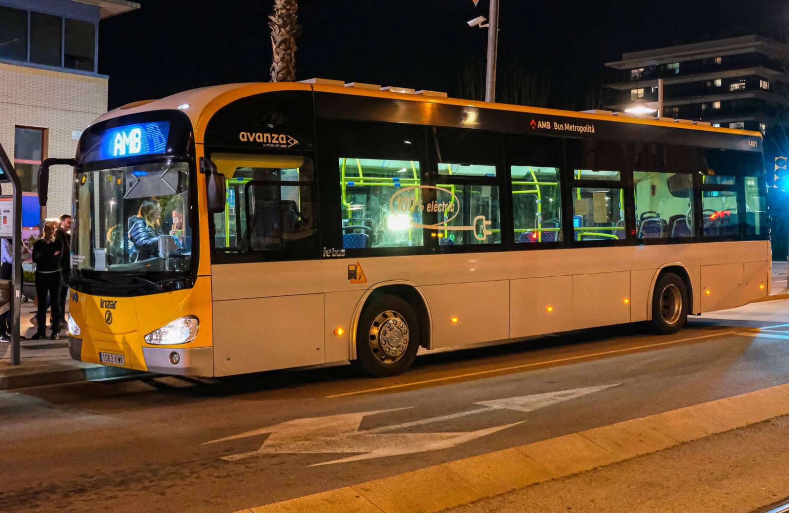 Autobus en L'Hospitalet. Foto: Àrea Metropolitana de Barcelona