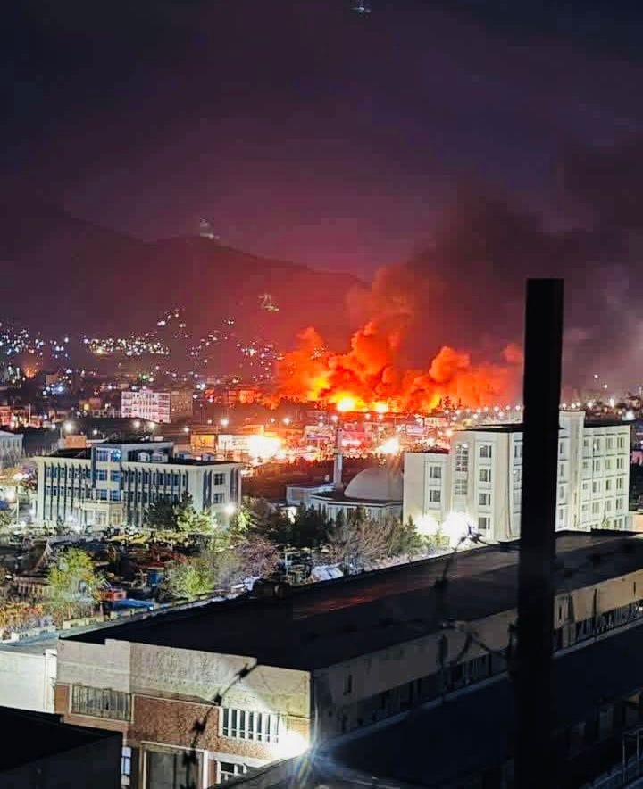 Foto: vía @rashidkhan_19 (X)