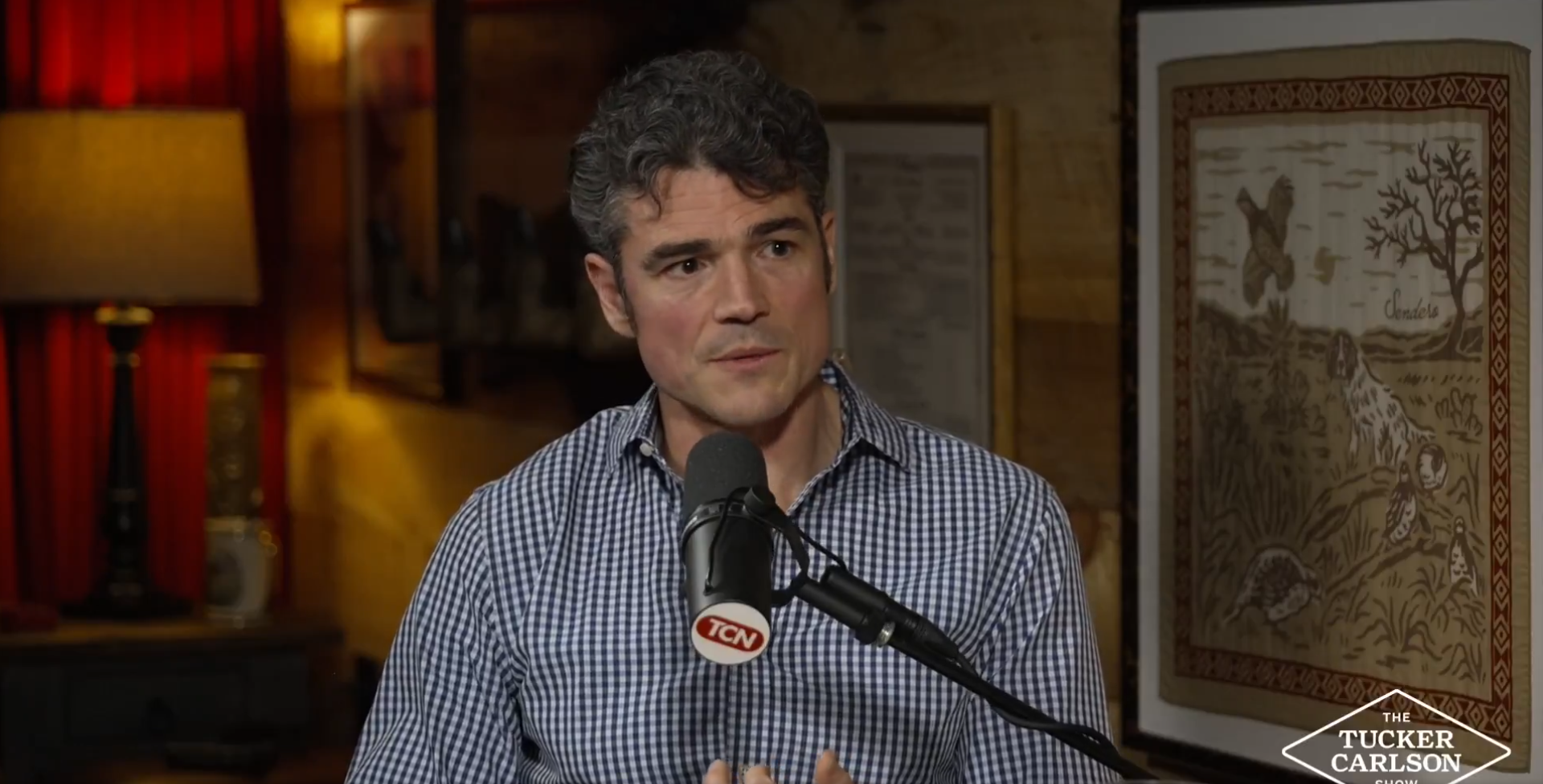 Joe Kent en el programa de Tucker Carlson. Fotograma: The Tucker Carlson Show.