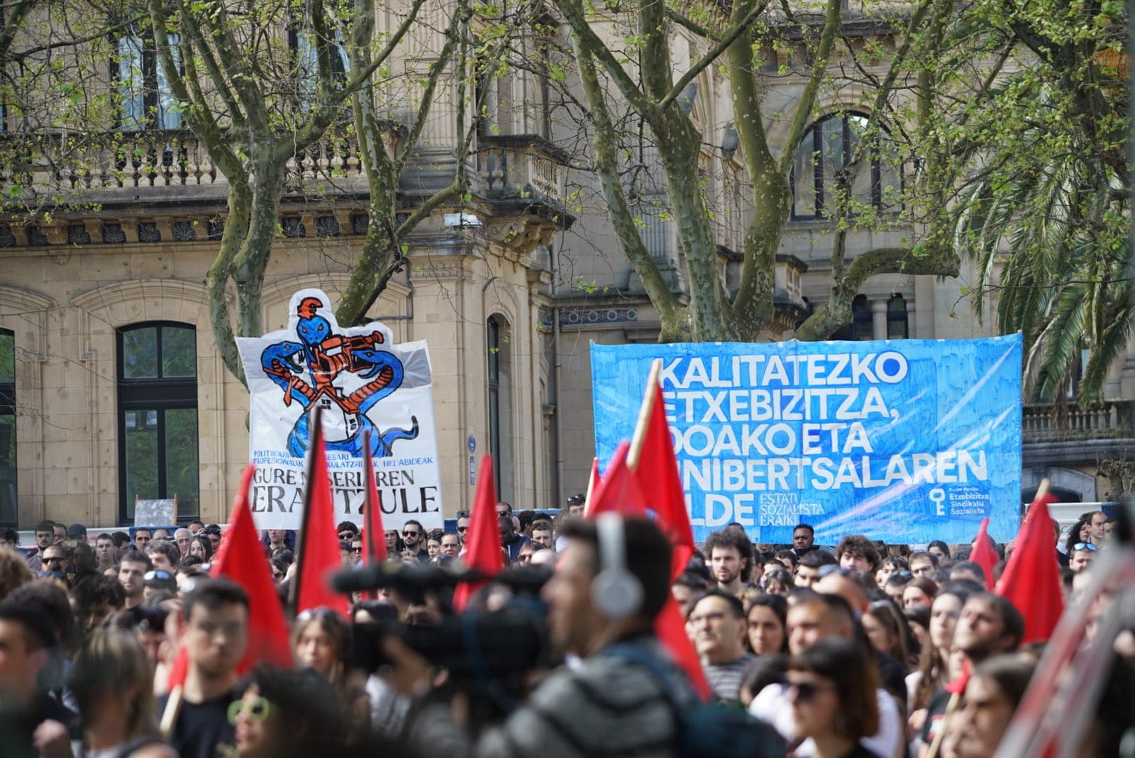 Imagen de archivo de una manifestación por la vivienda en Donostia (Gipuzkoa). Foto: Gedar Langile Kazeta