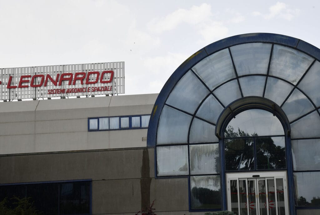 El gigante armamentístico Leonardo, a juicio por lucrarse con el envío de material bélico a Israel