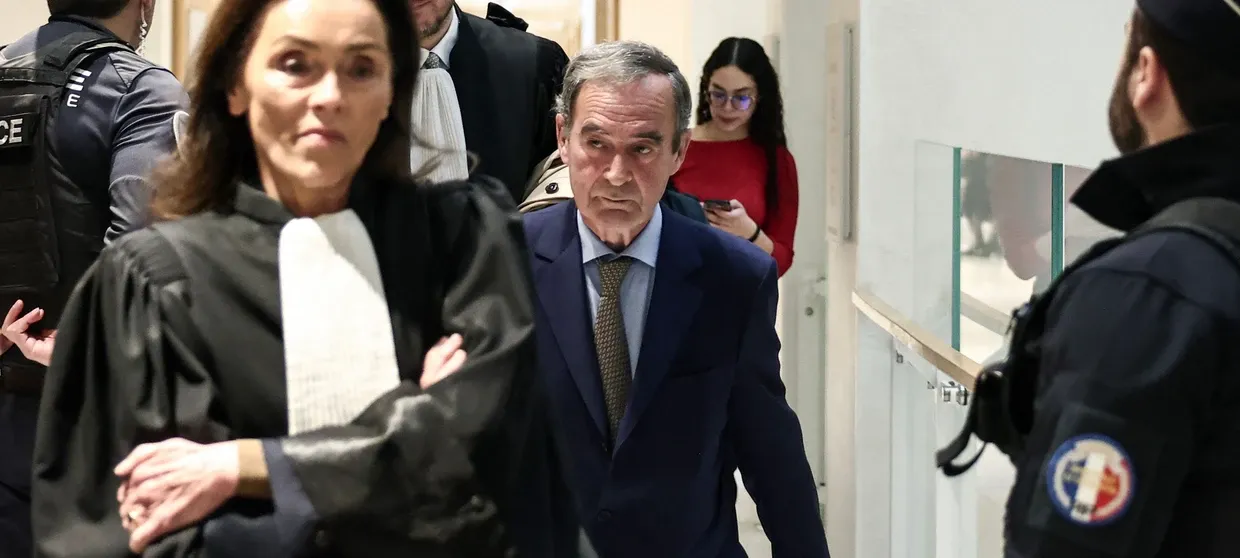 Bruno Lafont, ex director general de la empresa cementera francesa Lafarge, condenado por financiar al ISIS. Foto: TAZ