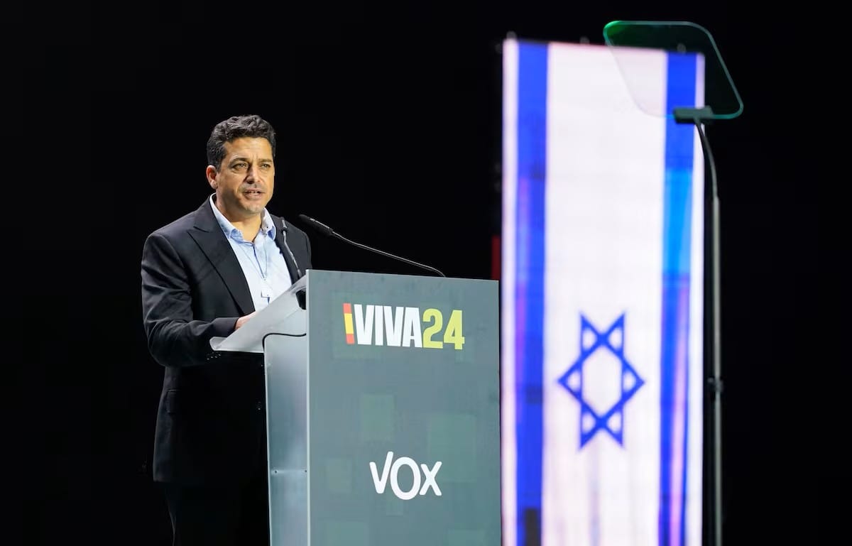 El ministro israelí para la Diáspora, Amichai Chikli, durante el mitin de Vox en Madrid en mayo de 2024. Foto: Ana Beltran-Reuters