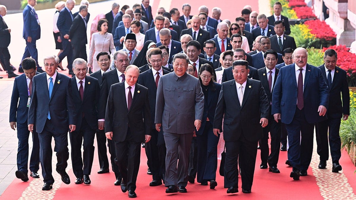 Xi Jinping, Vladimir Putin y Kim Jong Un en Tiananmen, Pekín. 3 de septiembre de 2025. Foto: XINHUA