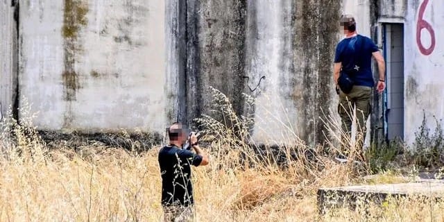 Imagen de los policías durante la persecución. Foto: Foto: athens.indymedia.org