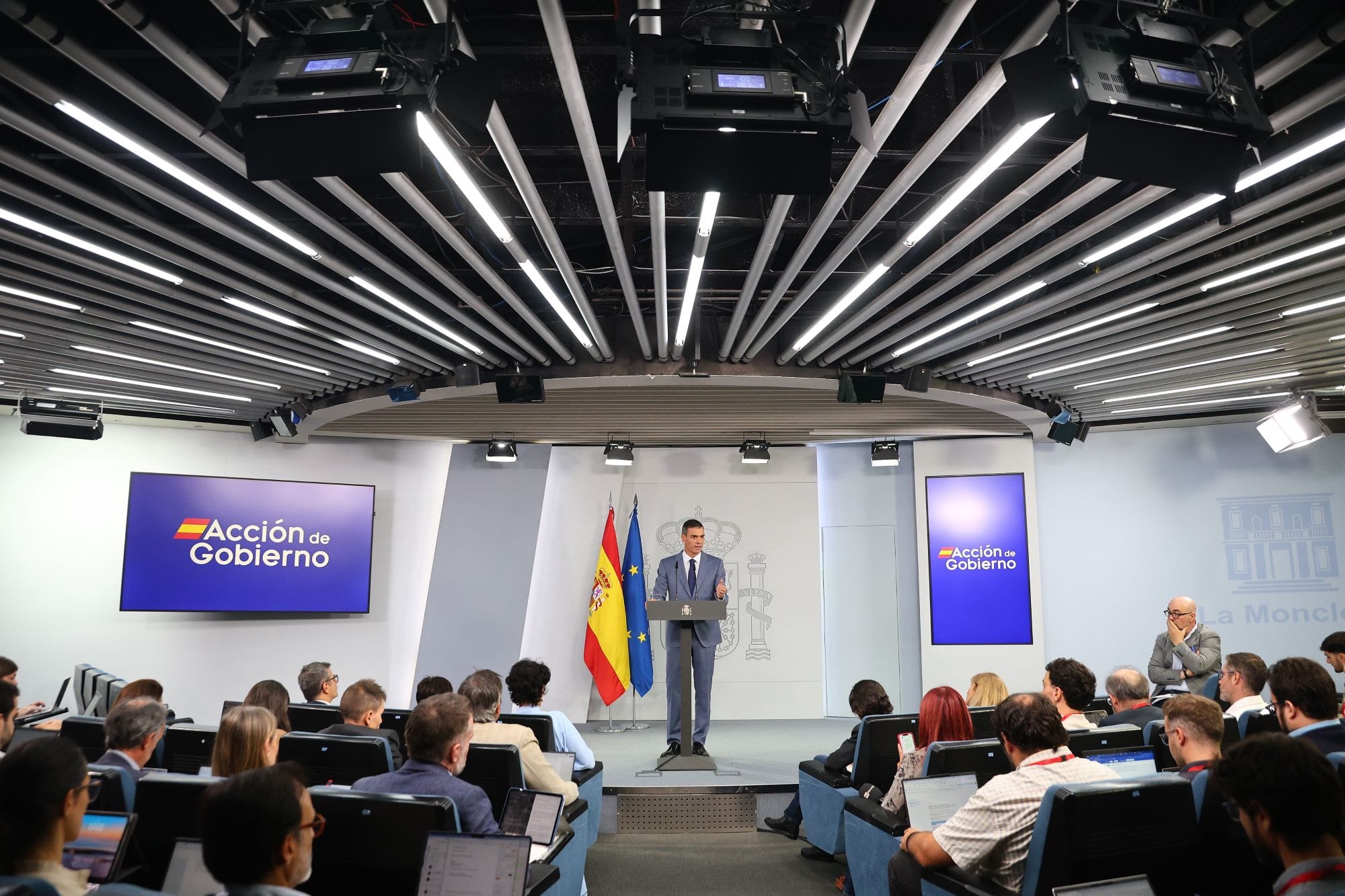 El presidente del Gobierno español, Pedro Sánchez, durante la comparecencia para explicar los acuerdos adoptados por el Consejo de Ministros. Foto: Moncloa