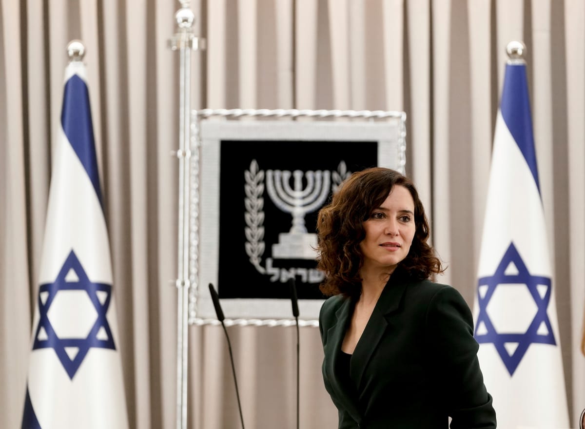 Imagen de archivo de Isabel Díaz Ayuso en una visita oficial a la Palestina ocupada, presidenta de la Comunidad de Madrid. Foto: vía El Mundo.