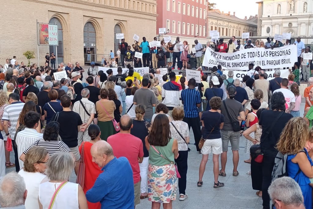 Protesta migrante en Zaragoza: no pueden acceder a vivienda ni con trabajo