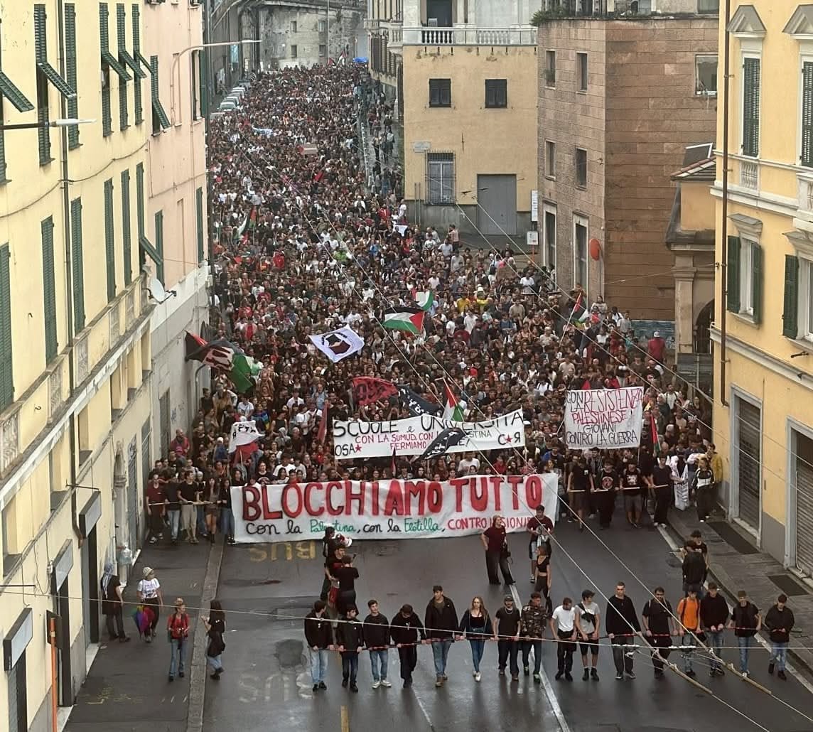 Manifestación de la huelga del 22 de septiembre en Génova: "Bloqueamos todo. Con Palestina, con la Flotilla, contra el sionismo". Foto: N/D