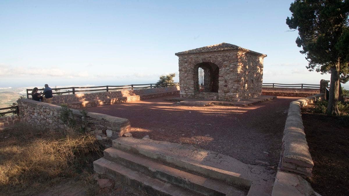 Dimite un concejal de Vox en Estivella tras ocupar una ermita como almacén para su negocio