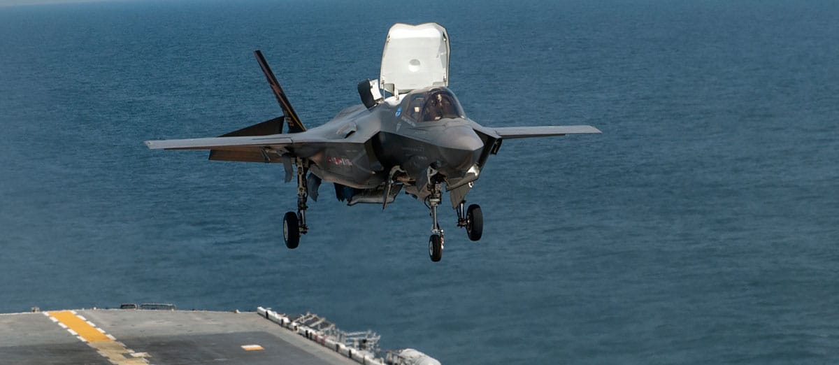 Imagen de archivo de un aterrizaje de un caza F-35B Lightning II. Foto: military.com
