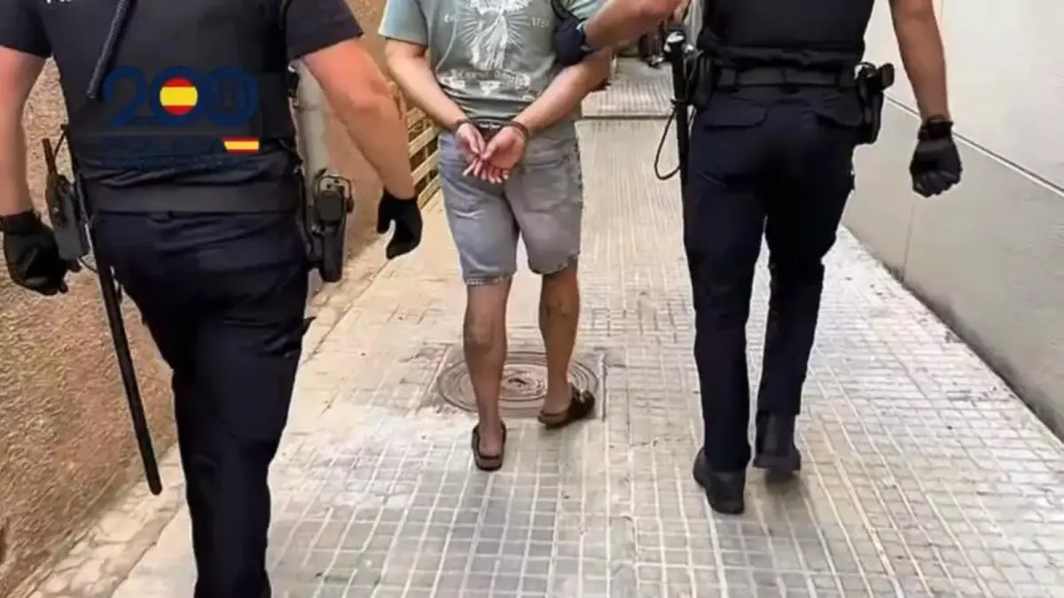 Detención de un trabajador de la huelga del metal de Cádiz. Foto: CNP