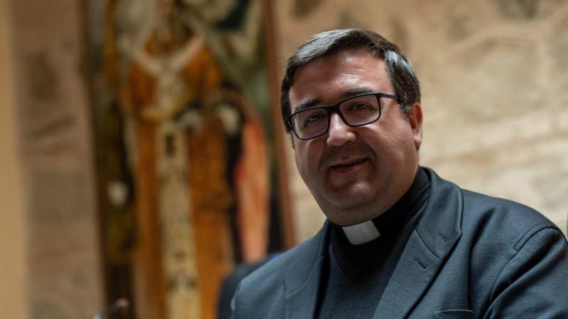 Imagen del sacerdote Carlos Loriente, arrestado con estupefacientes cuando se dirigía a una fiesta en Torremolinos. Foto: Archidiócesis de Toledo.