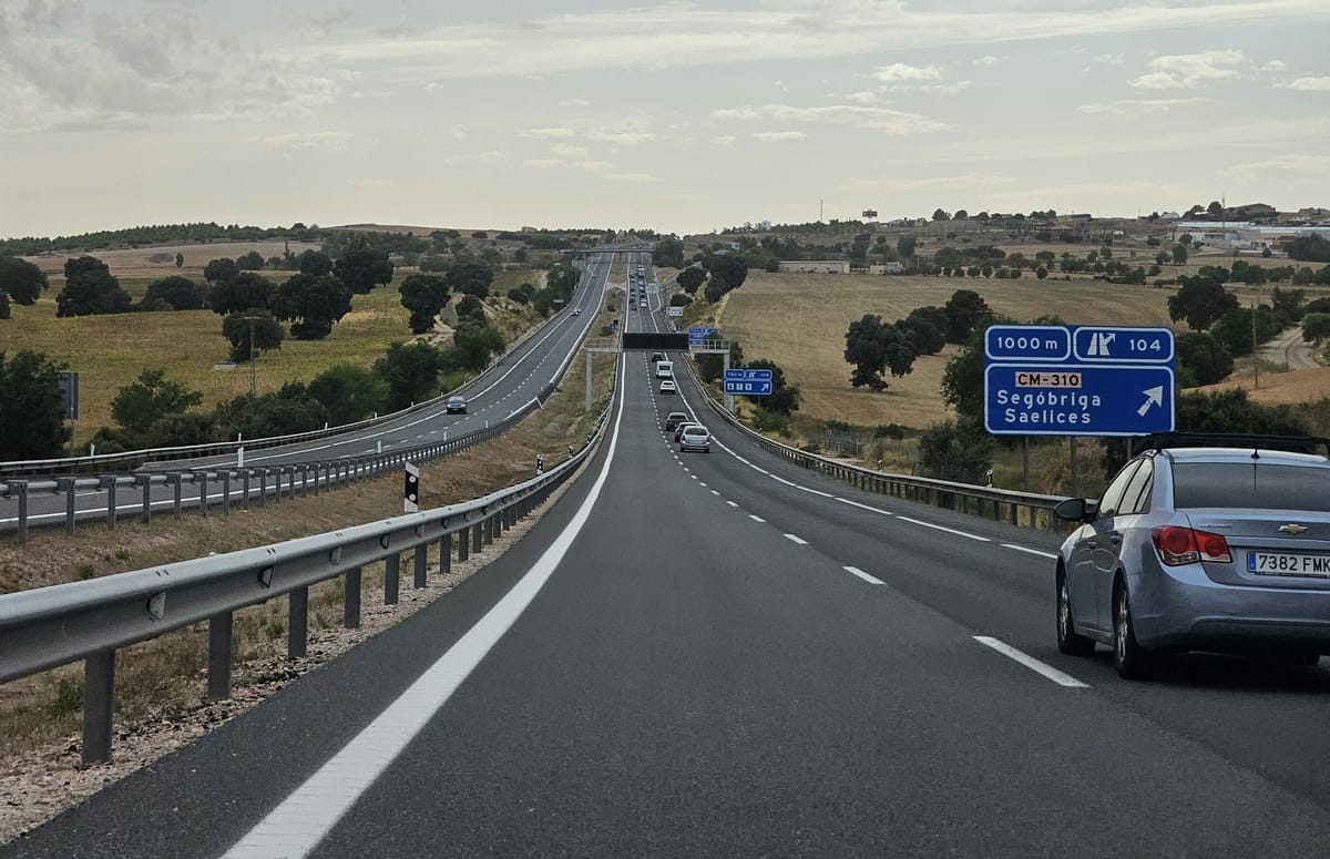 Imagen de archivo de una carretera. Foto: mr doorm/Unsplash