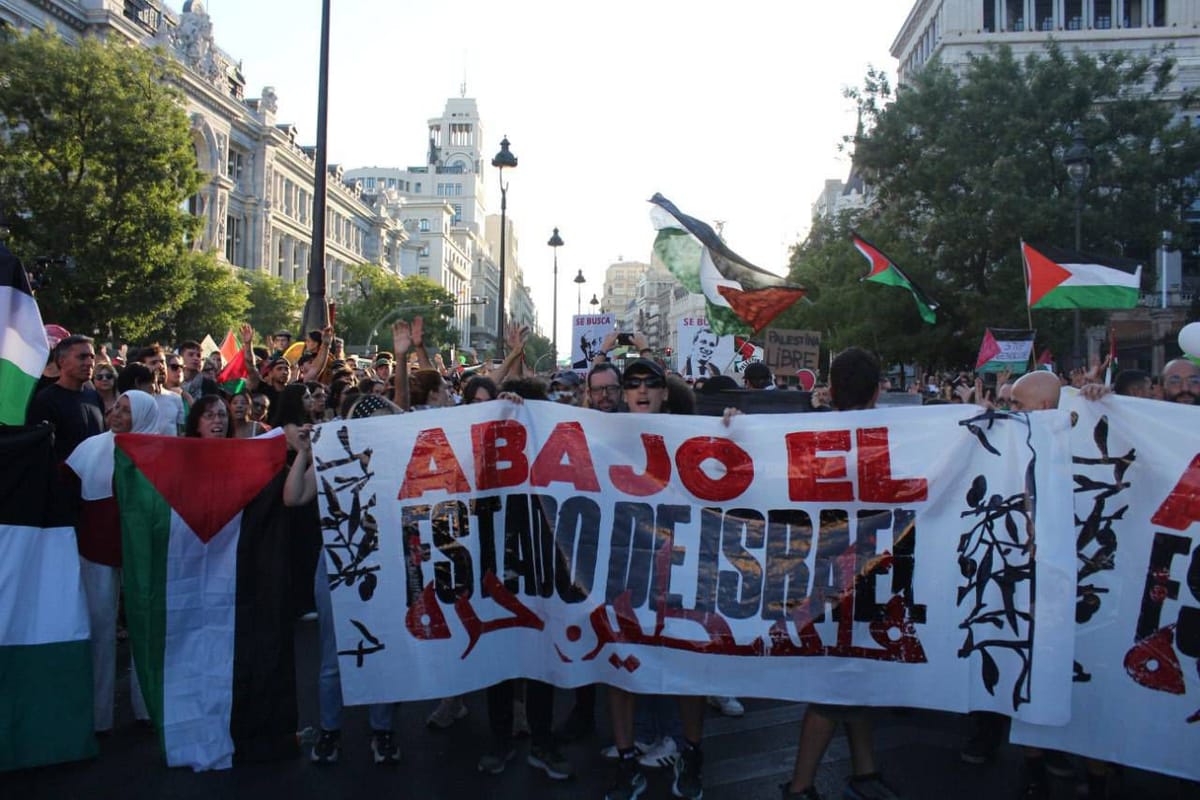 “No pasarán”: las protestas propalestinas logran la suspensión de la Vuelta en Madrid