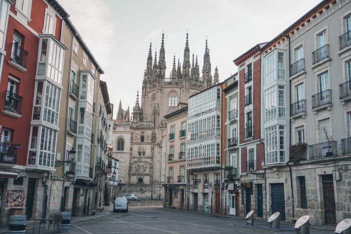 Imagen de archivo de la Plaza de Llana de Afuera en Burgos (Castilla y León). Foto: imanesdeviaje.com