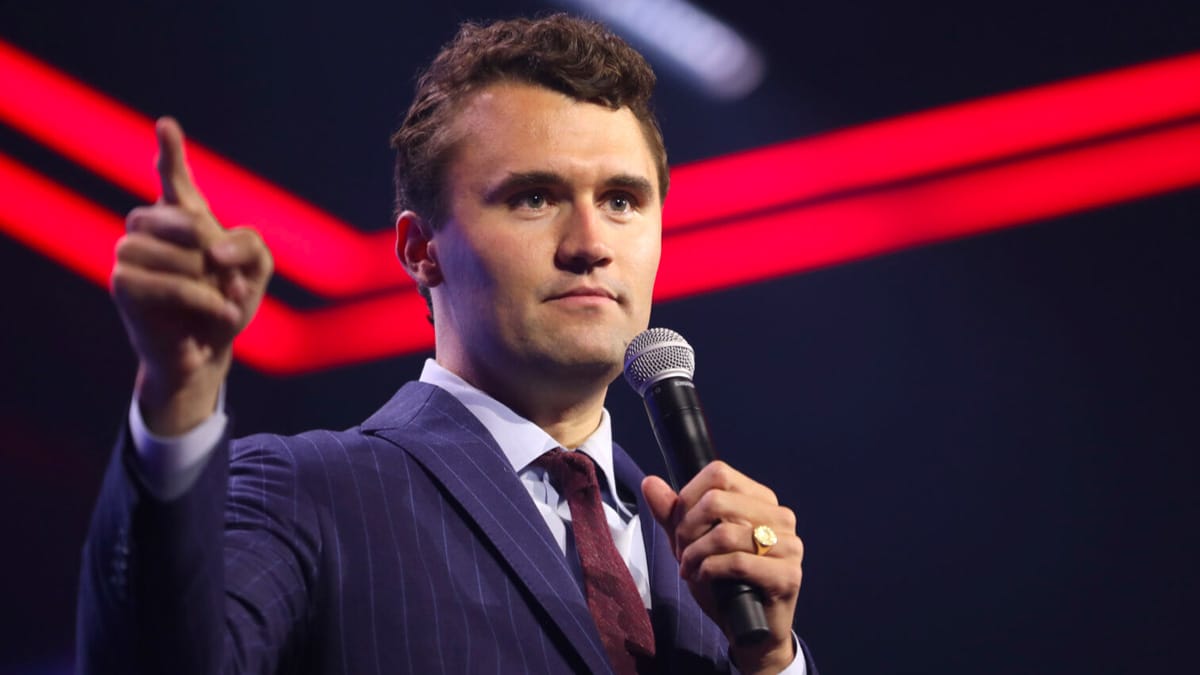 Matan de un disparo al trumpista Charlie Kirk