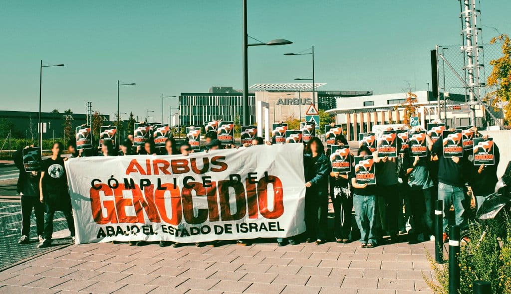Concentración de CGT Metal y CJS ante la planta de Airbus. Foto: @CJS_Madrid (X)