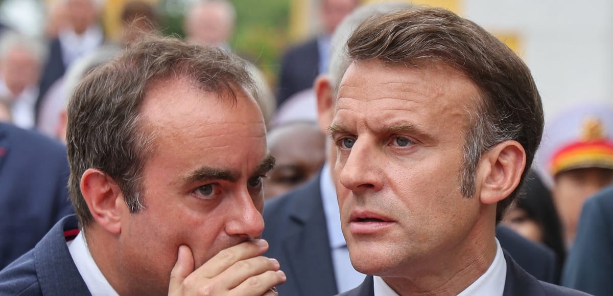 Imagen de archivo de Sébastien Lecornu y Emmanuel Macron. Foto: N/D