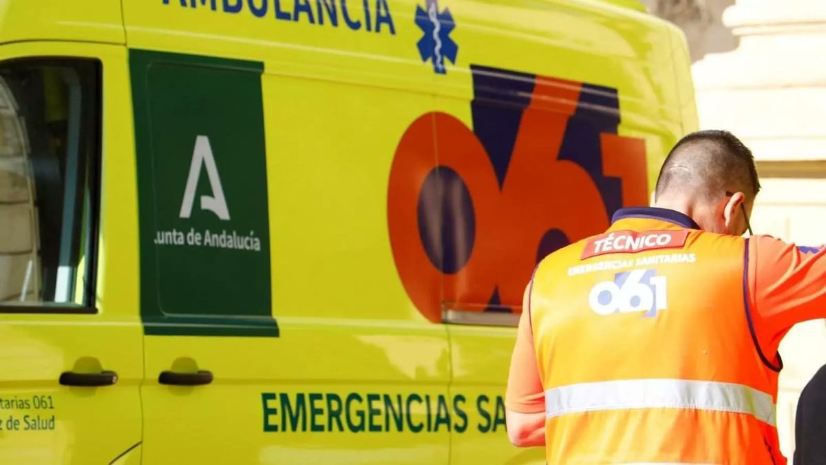 Imagen de archivo de un técnico de emergencias sanitarias en Andalucía. Foto: diariodesevilla.es