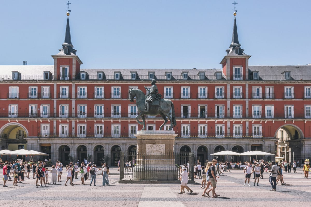 Imagen de archivo de la Plaza Mayor en Madrid. Foto: Kristijan Arsov/Unsplash