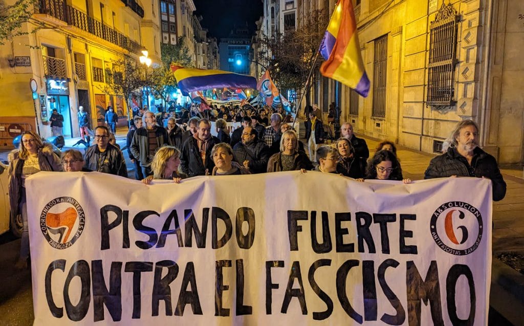 Imagen de archivo de la cabecera de una manifestación antifascista en Zaragoza, celebrada el 20N de 2023. Foto: Iker G. Izagirre (AraInfo)