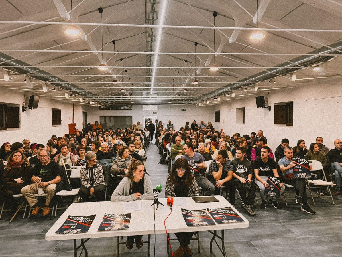 Rueda de prensa de la plataforma Kezka contra la secta de Maestro Ávila. Foto: Gedar Langile Kazeta