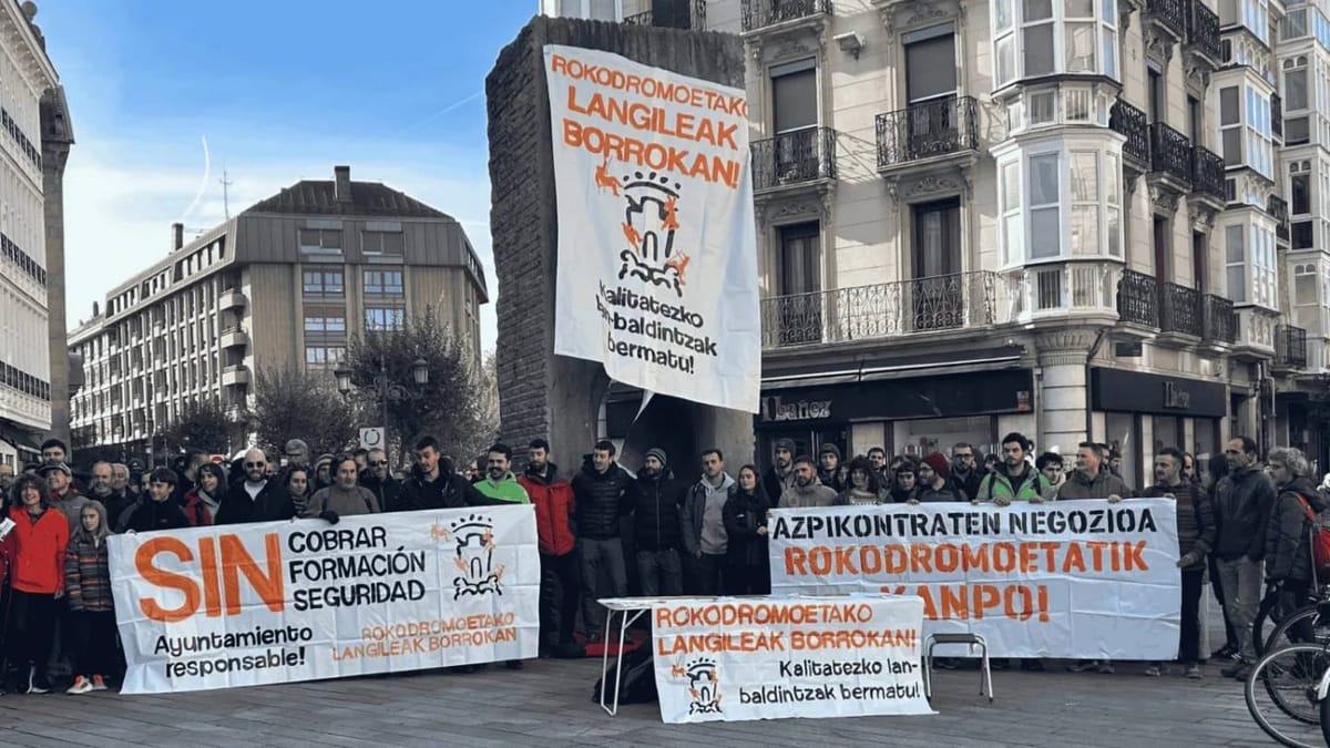 Movilización de trabajadores de rocódromos de Gasteiz (Araba). Foto: vía Gedar Langile Kazeta