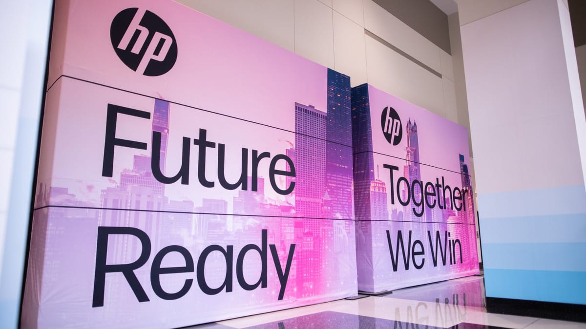 Imagen de archivo de cartel publicitario de HP. Foto: HP (X)