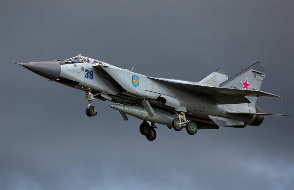 Imagen de archivo de un MiG-31. Foto: vía warwingsdaily.com