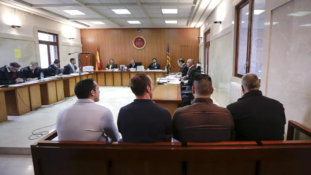 Los cuatro policías locales que participaron en la agresión fueron condenados. Foto: B.Ramon/Diario de Mallorca