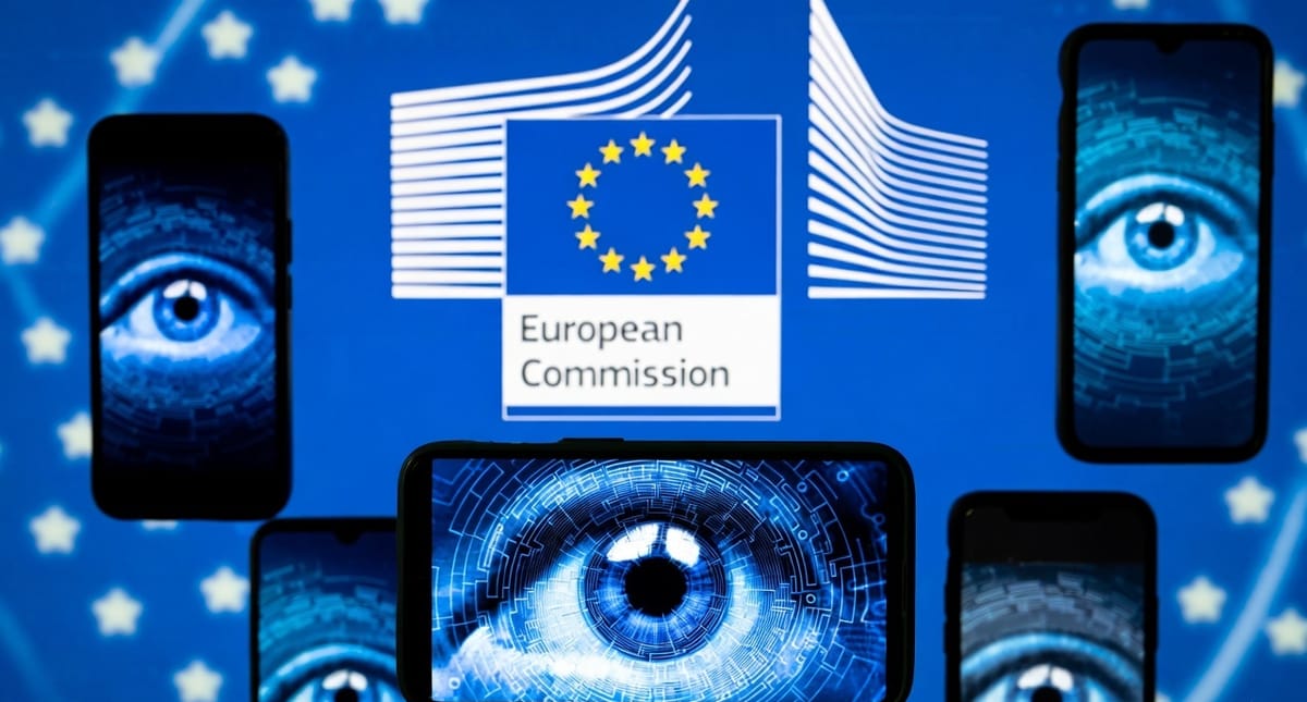 La UE impulsa 'Chat Control 2.0' por la puerta de atrás