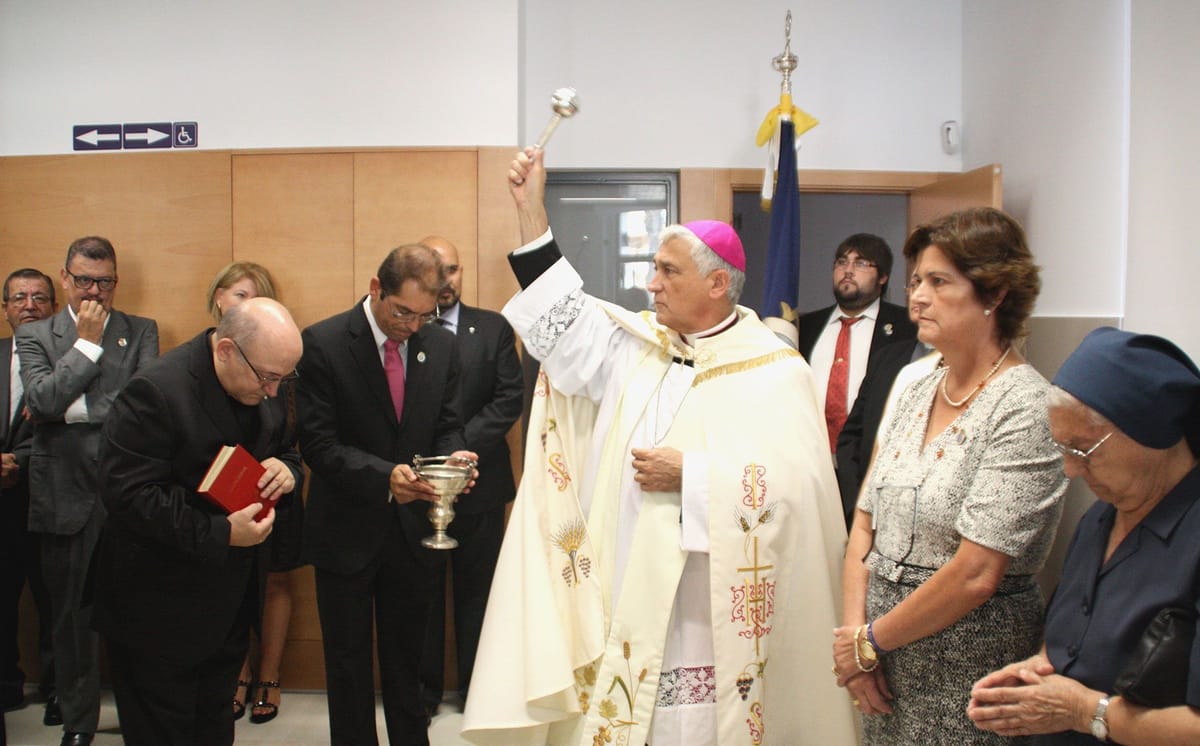 Imagen de archivo de Rafael Zornoza Boy. Foto: obispadocadizyceuta.es