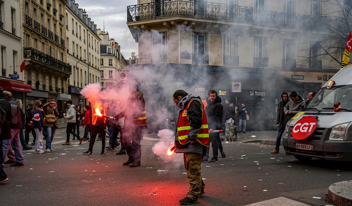 Imagen de archivo de protesta sindical en París. Foto: mana5280/Unsplash