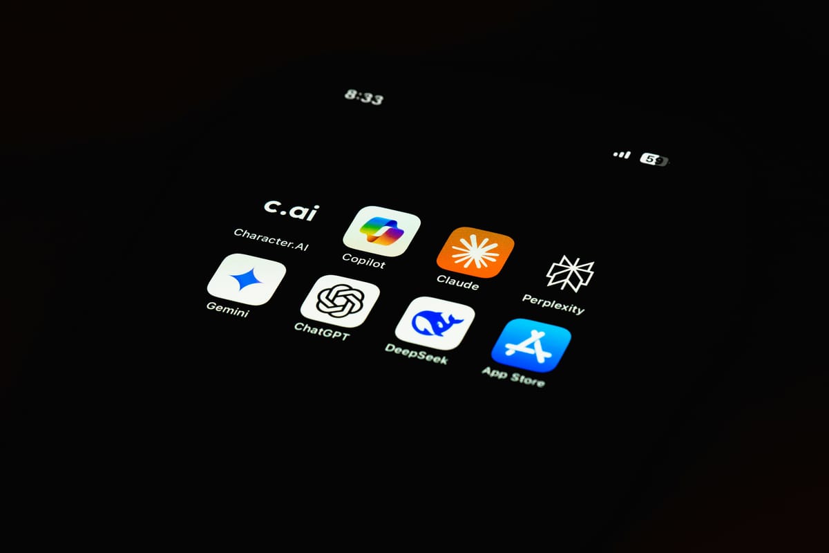 Imagen de archivo de appa de IA en un smartphone. Foto: Saradasish Pradhan/Unsplash