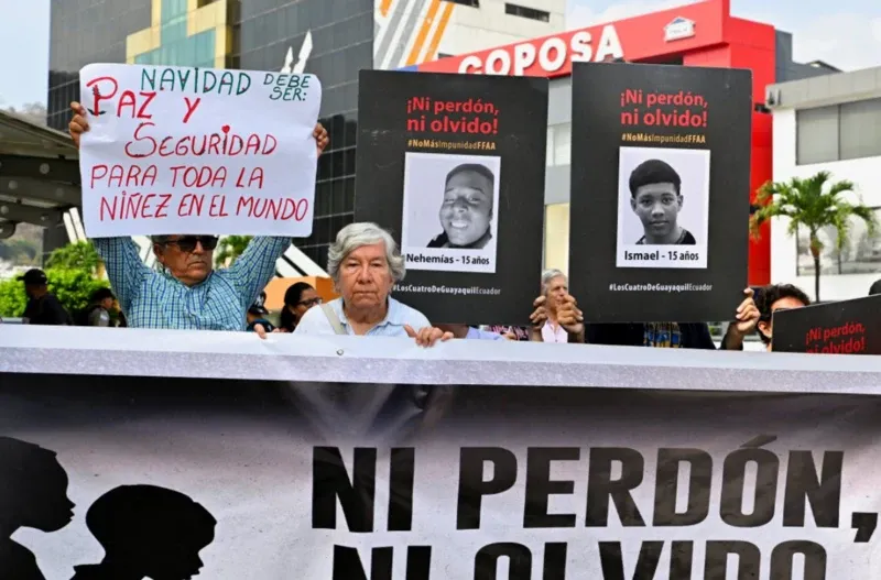 Protesta de este lunes pidiendo justicia para los jóvenes asesinados. Foto: bbc.com
