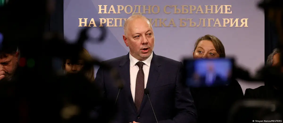 Rosen Zhelyazkov anuncia la dimisión de su Gobierno. Foto: Stoyan Nenov/REUTERS