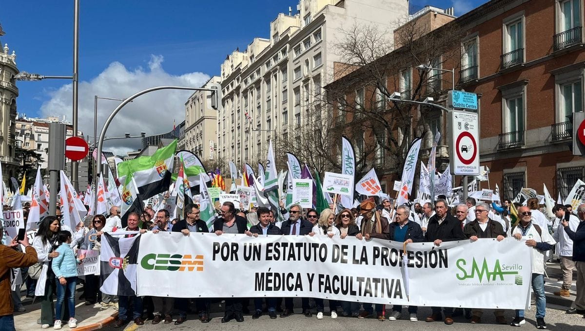Médicos se manifiestan en Madrid por un estatuto propio. Foto: consalud.es