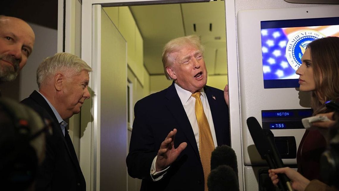 Donald Trump declara ante la prensa. Foto: perfil.com