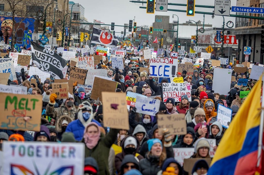 Imagen de archivo de una protestas contra ICE. Foto: chicagotribune.com