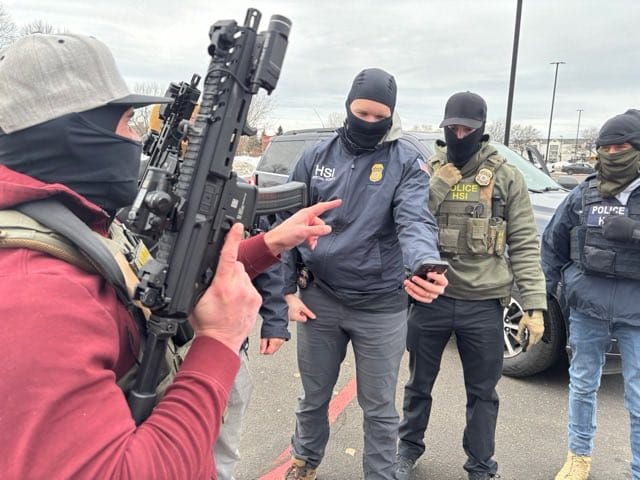 Imagen de archivo de agentes del Homeland Security Investigations. Foto:@DHSgov (X)