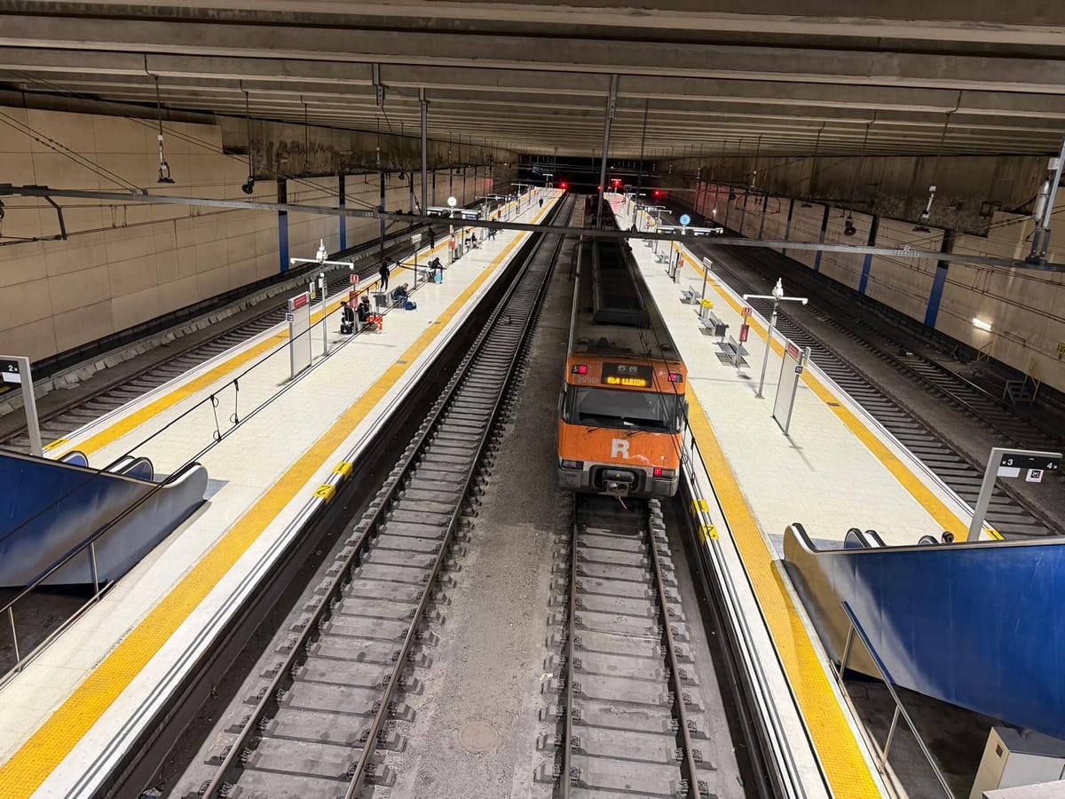 Imagen de archivo de una estación de Rodalies en Catalunya. Foto: @rodalies (X)